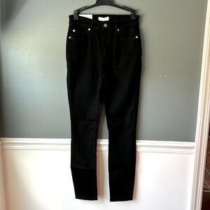 Women’s skinny jeans